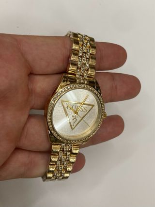 Reloj Guess Dorado con Circonitas