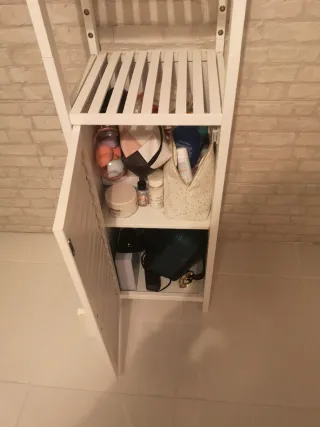 Mueble de baño de madera blanco