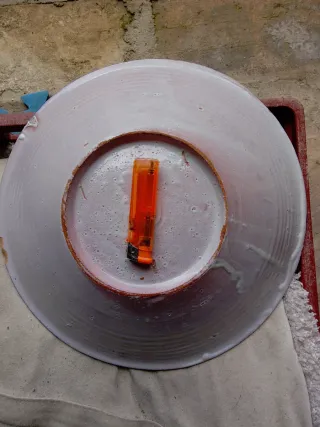 Plato antiguo decorado flores grande