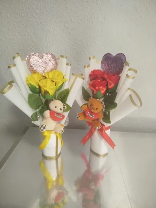 Ramos de rosas con ositos y corazón