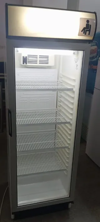 Nevera expositora cristal por solo 300€!