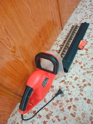 Tagliasiepi Elettrico KRAFT TECH HTM460P 500W