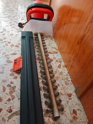 Tagliasiepi Elettrico KRAFT TECH HTM460P 500W