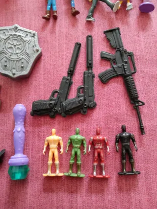 Figuras variadas para coleccionismo