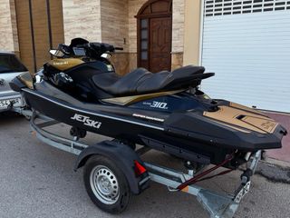 Kawasaki Ultra 310 LX Jet Ski