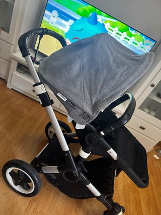 Carro Bugaboo Buffalo Gris tambien con su capazo