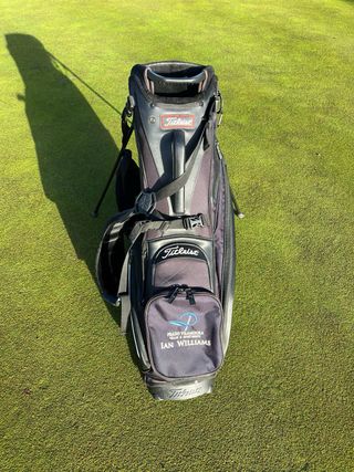Bolsa Titleist Tour Series Stand Bag - Negra