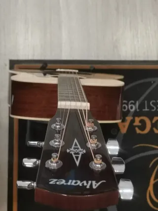 Guitarra Acústica Alvarez RD26