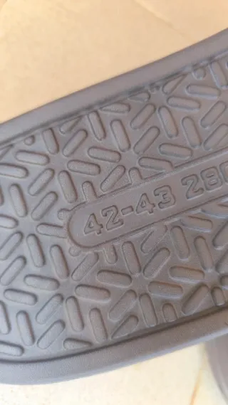 Zapatillas de casa grises con forro