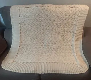 Toquilla bebé tejido rombos