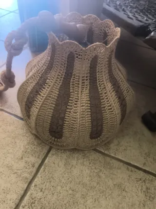 Lámpara de techo tejida