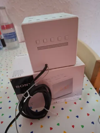 Radio Reloj Despertador Sony ICF-C1 Blanco