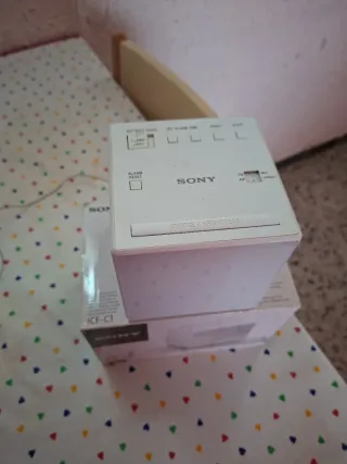 Radio Reloj Despertador Sony ICF-C1 Blanco