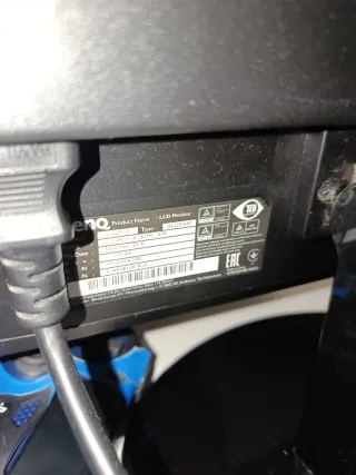 PS4 Slim + Mando + Pantalla Benq