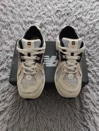 Zapatillas New Balance Beige/Blanco