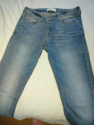 Pantalones vaqueros Mango azules