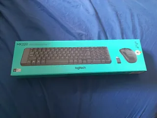 Logitech MK220 Teclado y Ratón Inalámbrico