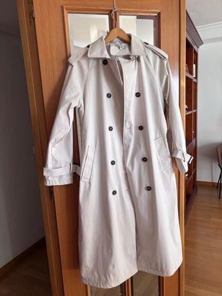 Gabardina beige mujer