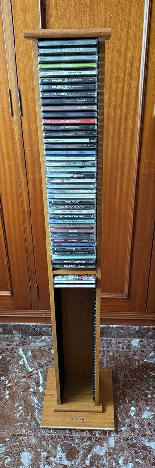 Mueble para CDs de madera