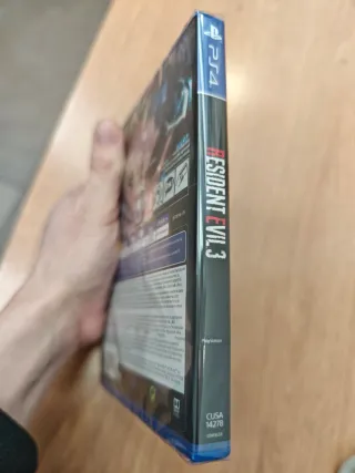 Resident Evil 3 PS4 Precintado