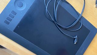 Wacom Intuos PTH-651 con lápiz