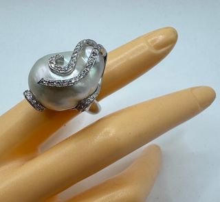 Anillo Oro 18kt Perla y Diamantes