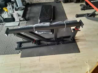 Attrezzatura palestra completa Prezzo trattabile