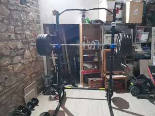 Attrezzatura palestra completa Prezzo trattabile