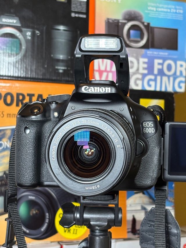 AFFARE!! Canon EOS 600D Pro + Canon 18-55mm