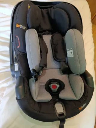 Maxi Cosi silla bebe besafe nueva +portabebé chicc