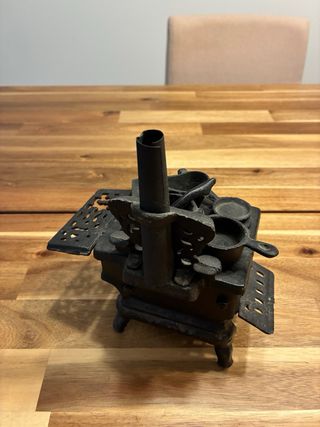 Cocina antigua de hierro fundido