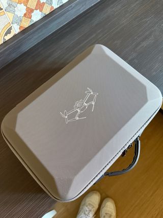 DJI Mini 3 Pro Drone con DJI RC