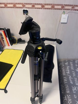 Telescopio con trípode