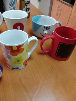 Lote de tazas de cerámica