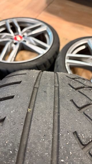 Llantas Alutec Ikenu 19x8 ET20 5x112 con neumatico