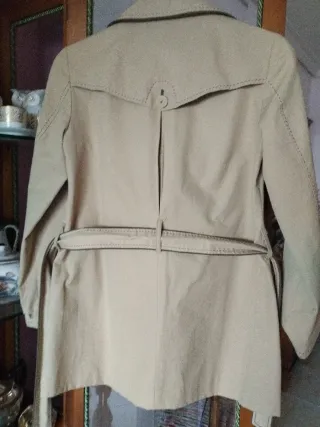 Chaqueta tipo trenka Burton beige