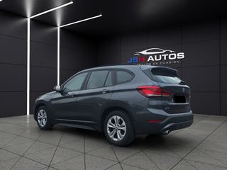 BMW X1 Hibrido Enchuf. Pegatina 0 emisiones. 220cv
