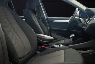 BMW X1 Hibrido Enchuf. Pegatina 0 emisiones. 220cv