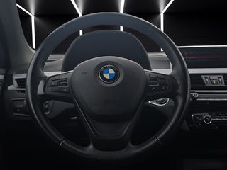 BMW X1 Hibrido Enchuf. Pegatina 0 emisiones. 220cv