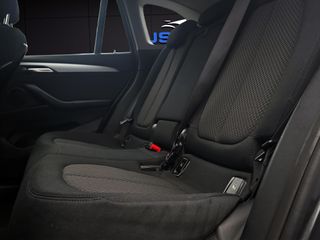 BMW X1 Hibrido Enchuf. Pegatina 0 emisiones. 220cv