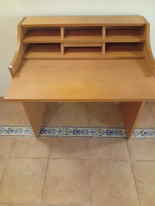 Escritorio pupitre de madera