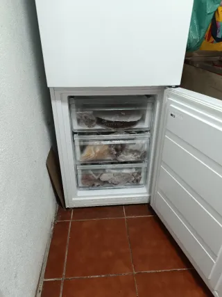 Frigorífico Combi Nevir Total No Frost