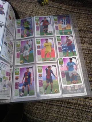 Álbum Megacracks 2025/26 con cromos