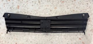 Rejilla frontal Peugeot 205