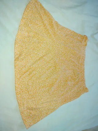 Falda mujer estampado blanco y amarillo