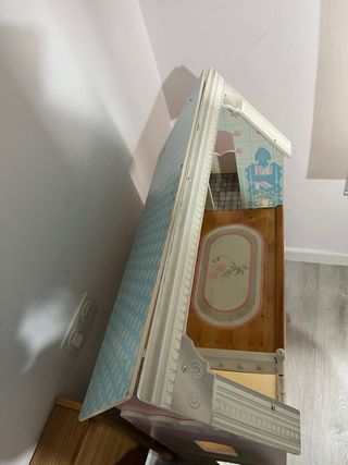 Casa de muñecas grande de madera