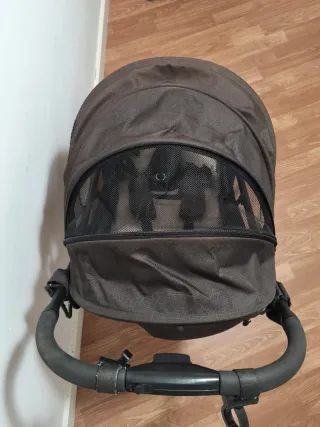 Silla de paseo ligera y plegable