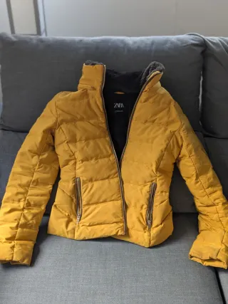 Abrigo plumas Zara Amarillo con forro