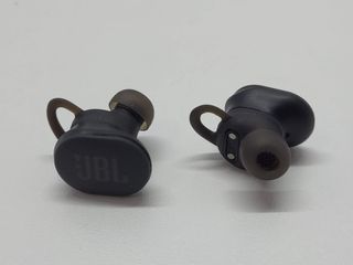 in-ear jbl race