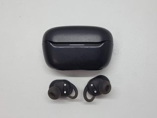 in-ear jbl race